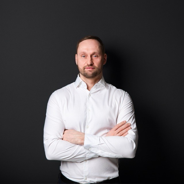 Sten, Entrepreneur